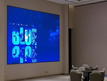 most important factors to consider when choosing indoor fixed led screen ?