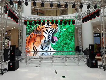 How to ensure the stability and wind resistance of the rental led display installation structure?